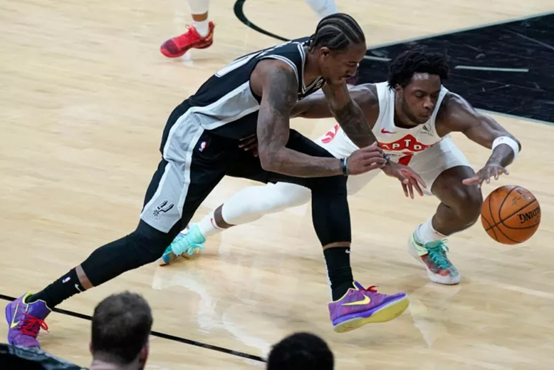 尼科充满信 尼科充满信