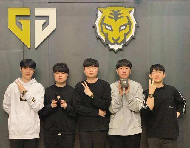 的整体实力 的整体实力